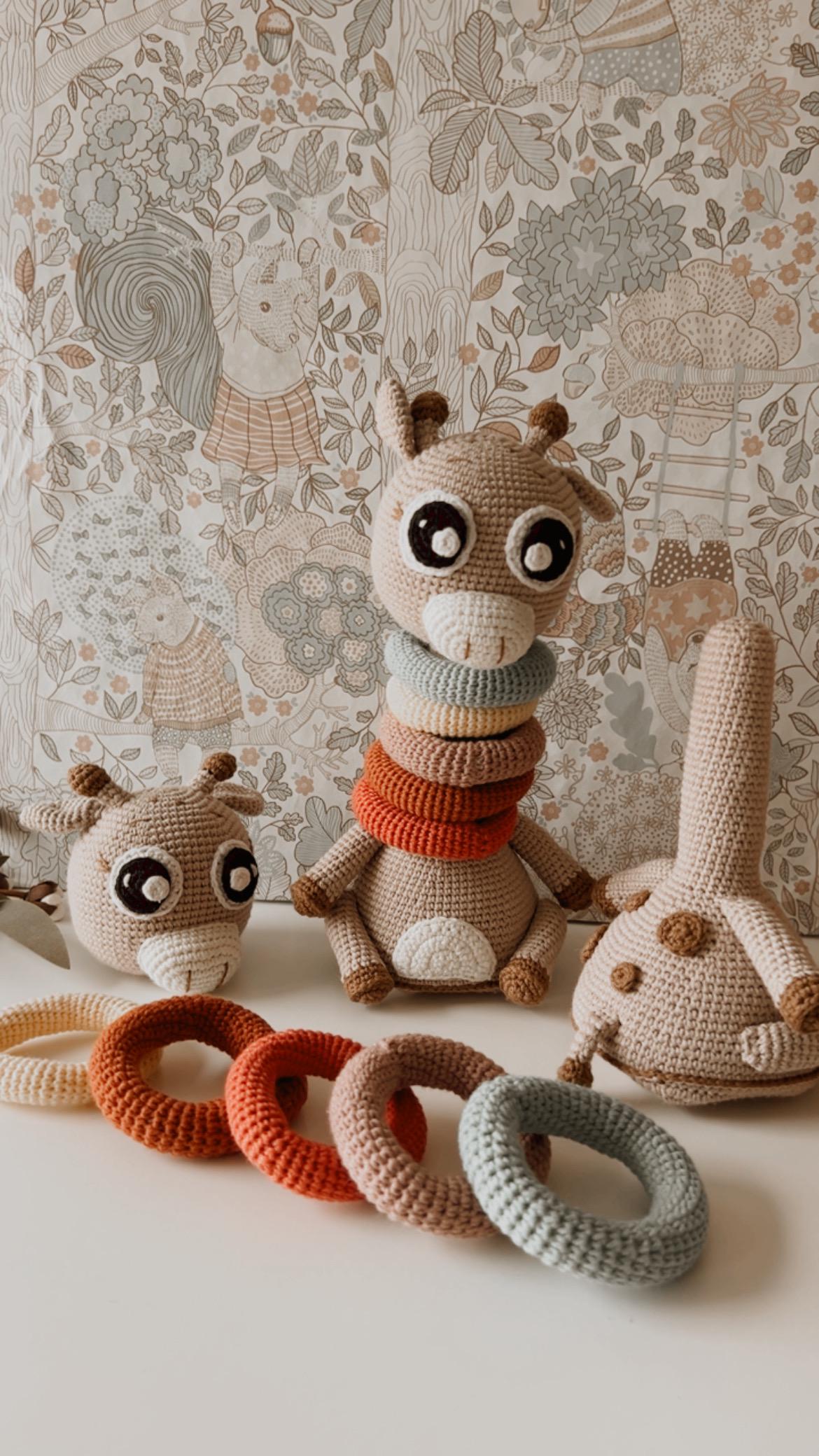 Montessori Baby Stacker, Crochet Giraffe Stacker, Baby Room Giraffe Toy