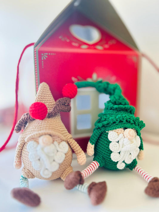 Crochet Christmas Gnomes, Festive Holiday Decoration, Amigurumi Gnome