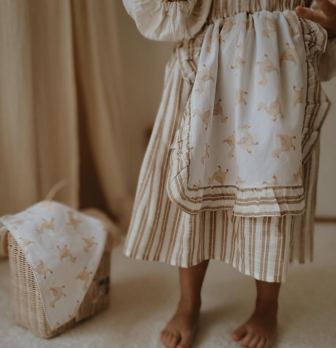 Farmhouse Style Skirt for Girls (Ages 2–6) – Rustic Chicken and Goose Print Apron Skirt