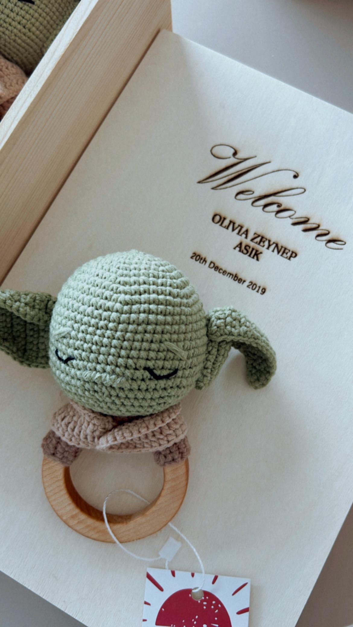 Personalized Baby Gift Box, Customized Baby Keepsake Box, Crochet Baby Yoda Set