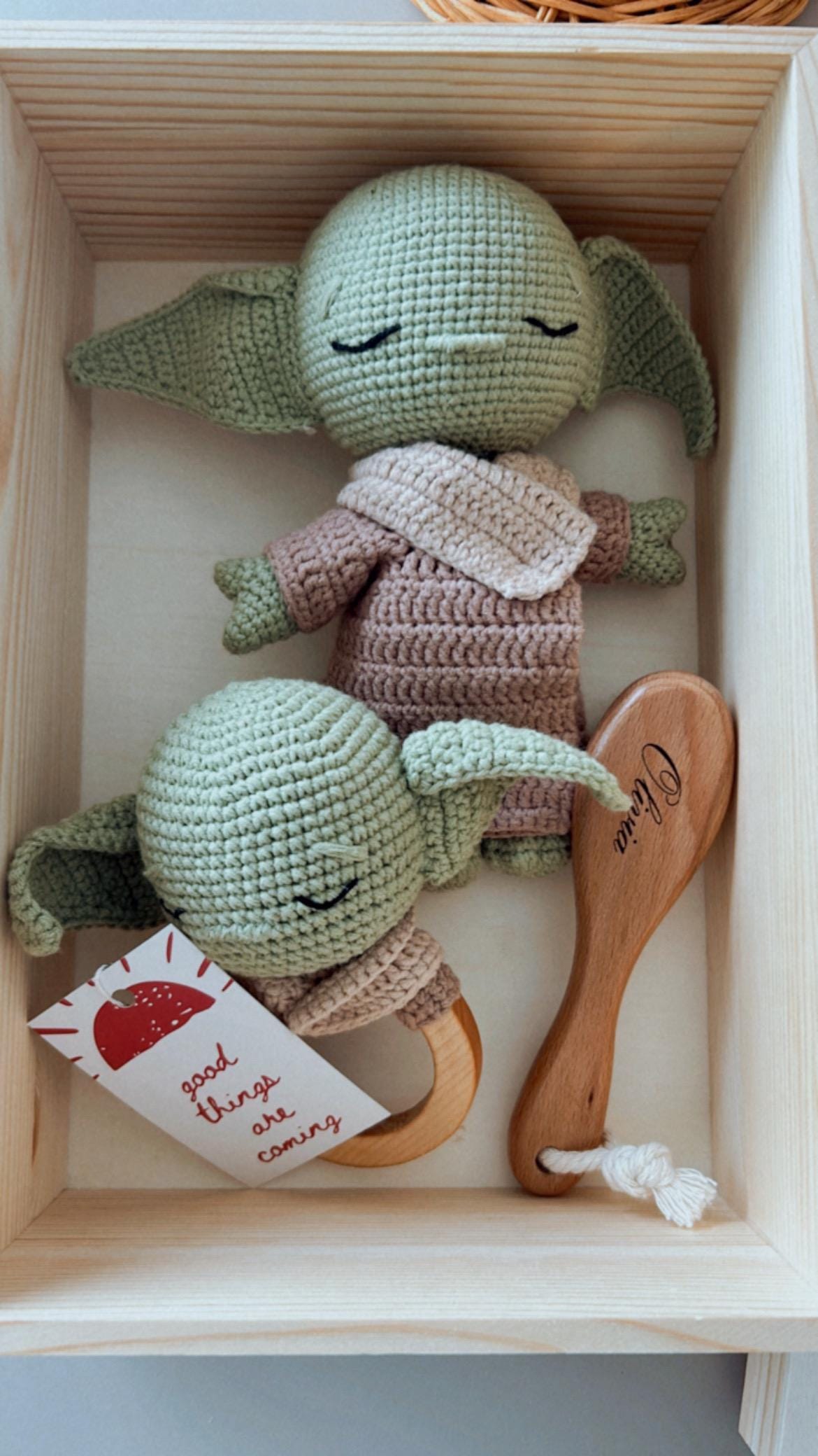 Personalized Baby Gift Box, Customized Baby Keepsake Box, Crochet Baby Yoda Set