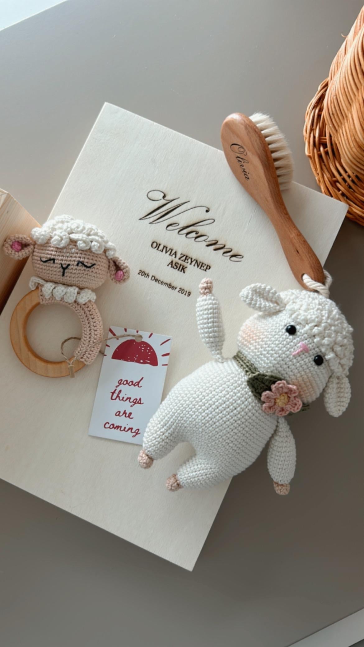 Personalized Baby Gift Box, Customized Baby Keepsake Box, Lamb Baby Gift Box