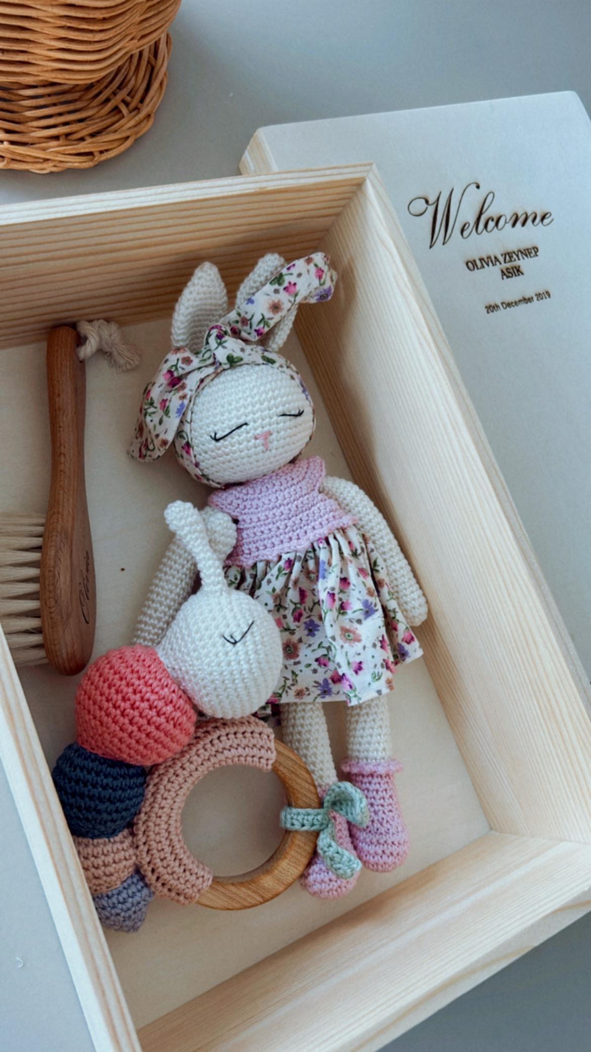 Personalized Baby Gift Box, Customized Baby Keepsake Box, Baby Girl Gift Box with Bunny Doll