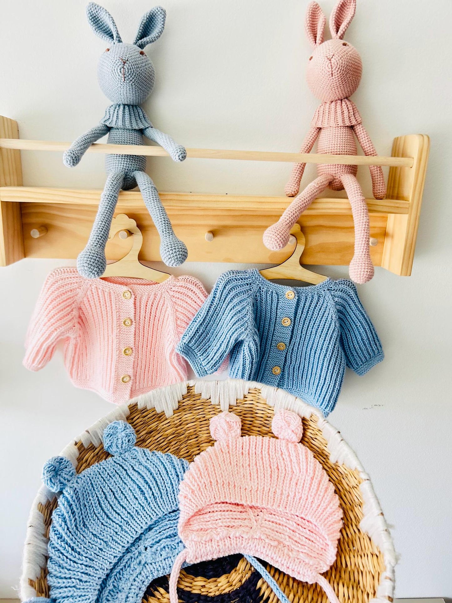 Handknitted Baby Clothing, Handmade Vintage Style Baby Set, Newborn Baby Photo Props, Handknit Outfit