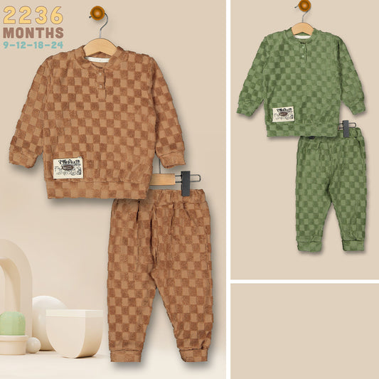 2-Piece Textured Checkered Set