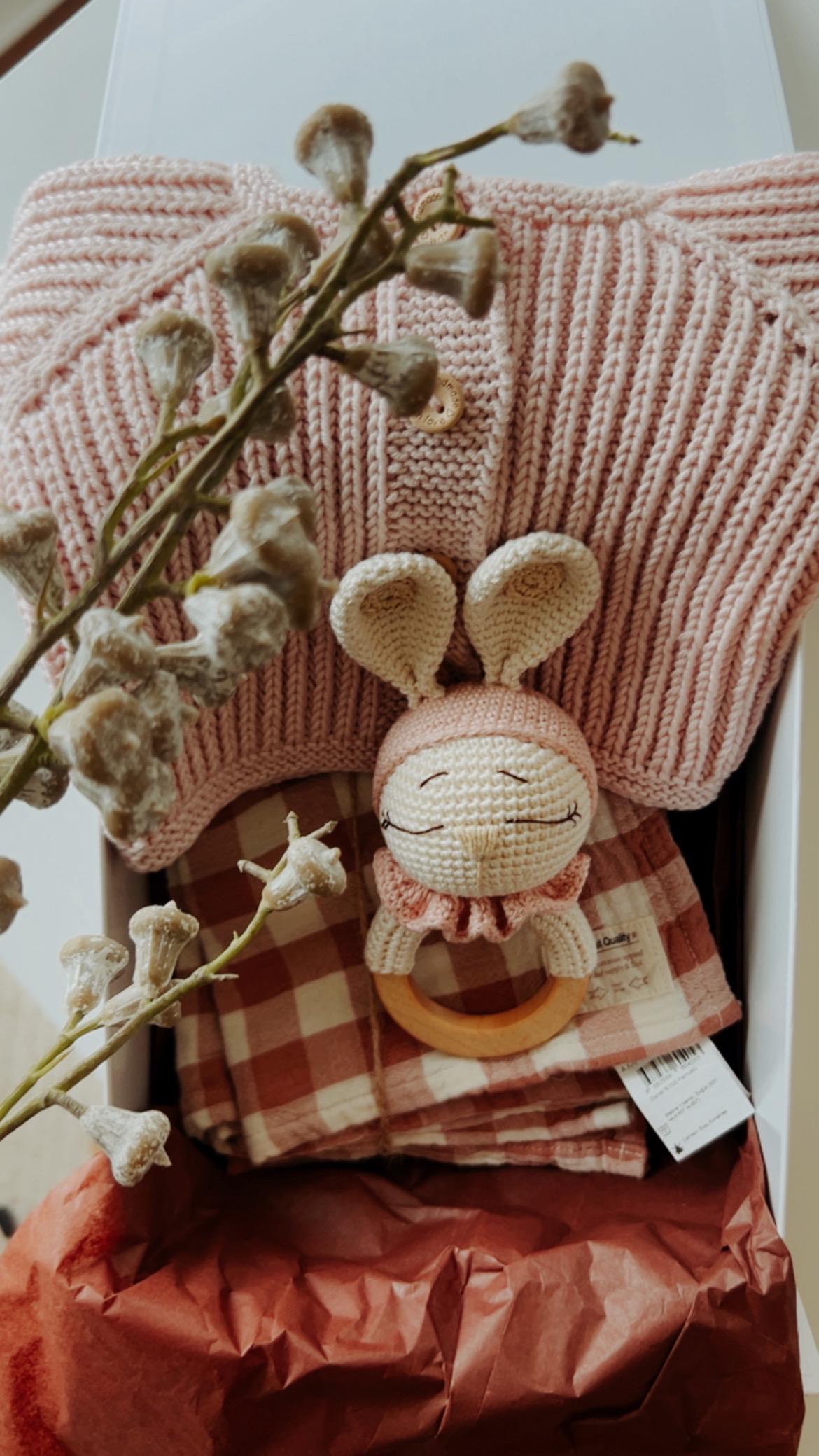 Gift for Newborn, Newborn Baby Sweater with Rattle and Muslin Blanket, Newborn Photography Clothes, Newborn Pink Set