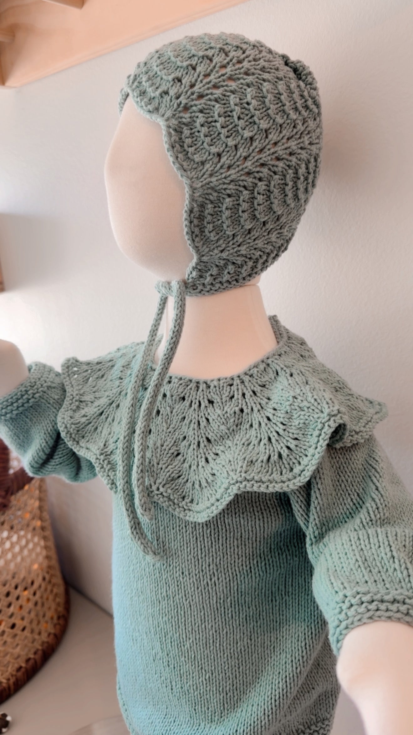 Gift for Newborn, Handknit Baby Romper for 0-6 M Newborn Baby, Handmade Baby Bonnet