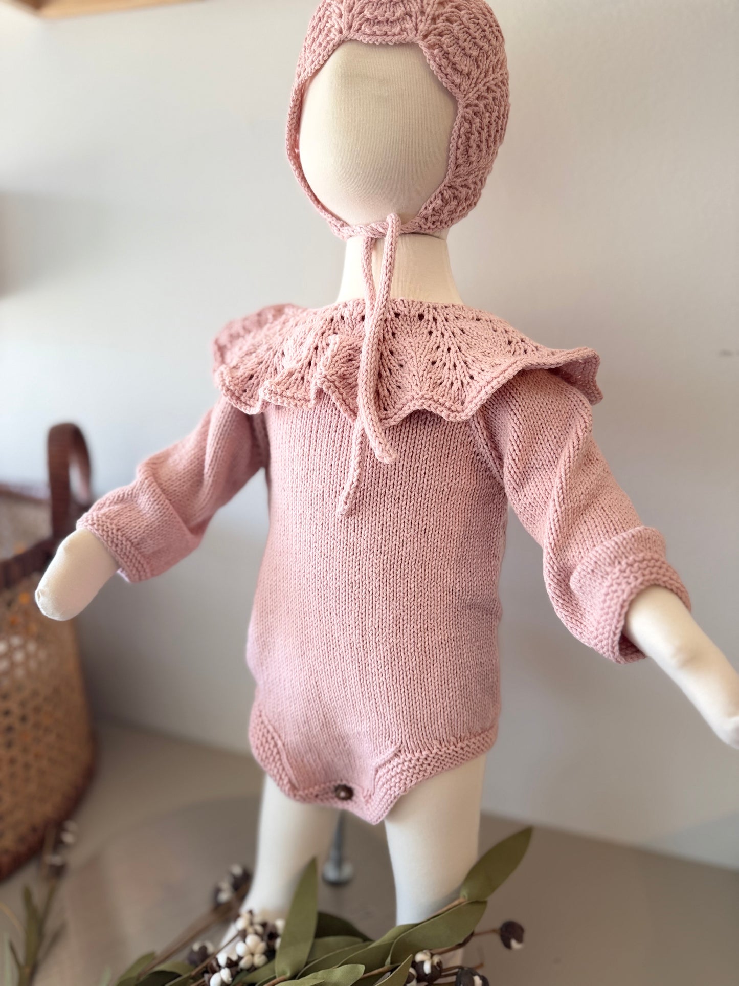 Gift for Newborn, Handknit Baby Romper for 0-6 M Newborn Baby, Handmade Baby Bonnet