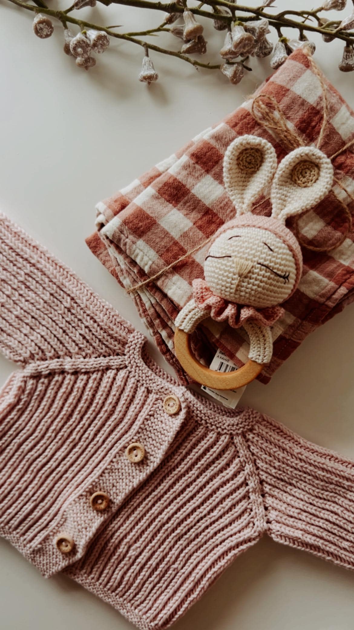 Gift for Newborn, Newborn Baby Sweater with Rattle and Muslin Blanket, Newborn Photography Clothes, Newborn Pink Set