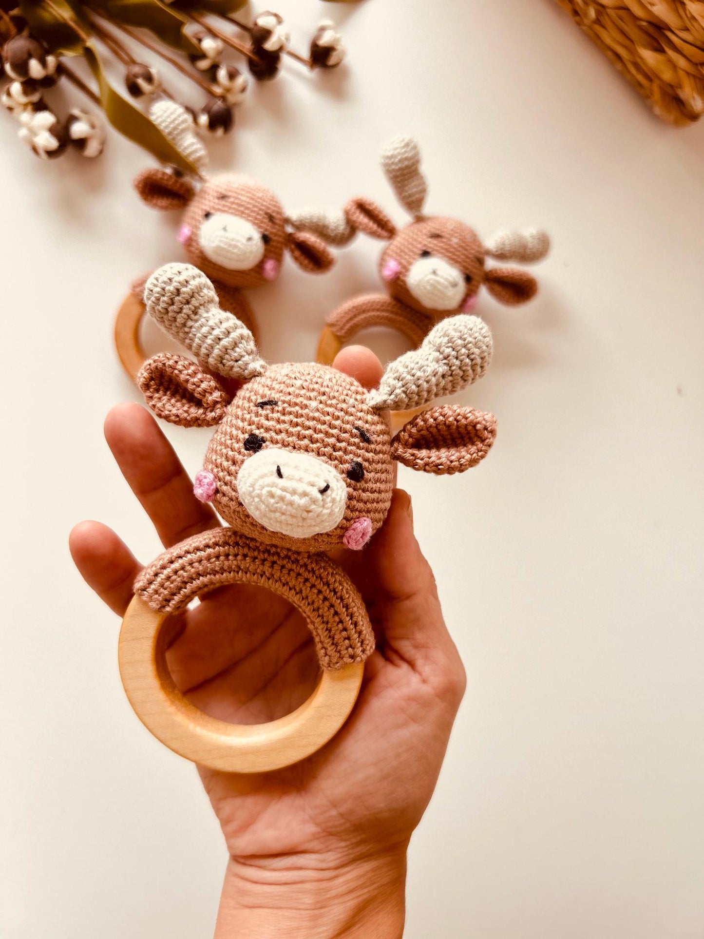 Moose rattle teether