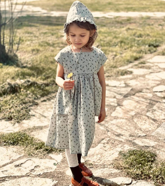 Storybook Cottage Dress with Matching Bonnet – Toddler & Girls Outfit 3 years Old