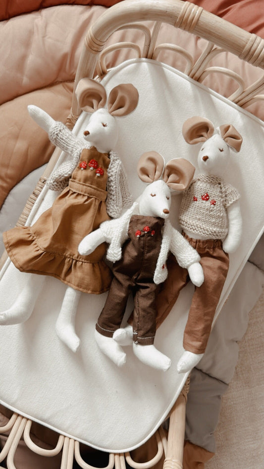 Gift for Kids, Maileg Style Mouse Family, Stuffed Linen Mouse Family with Woodland theme
